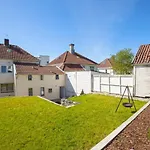 Central Studio Apartment Apt 202